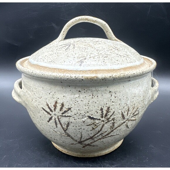 Studio Art Pottery Floral Covered Casserole Soup Tureen Stoneware 2.5 QT SIGNED - Picture 3 of 10
